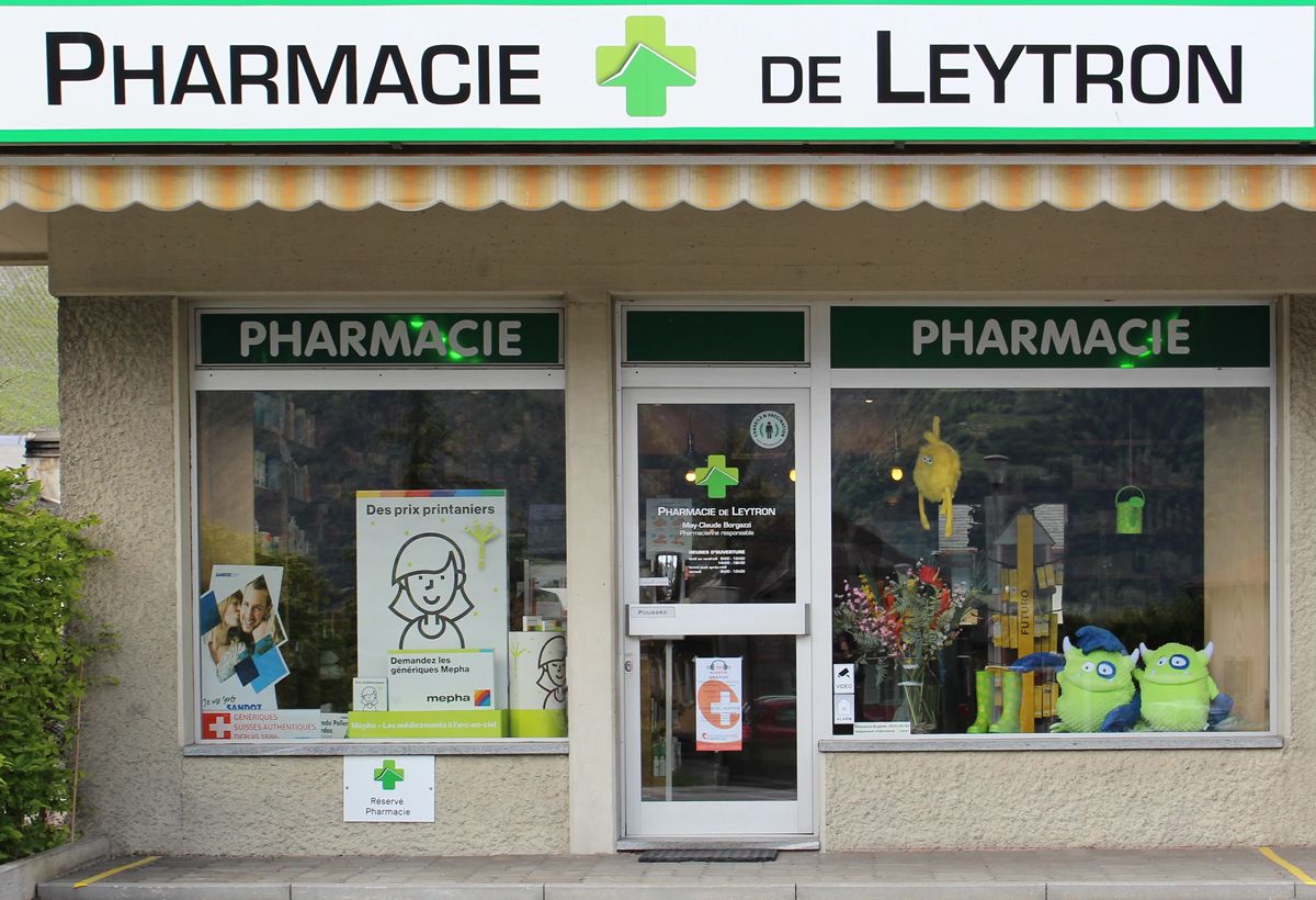 pharmacie-leytron-devant-accueil
